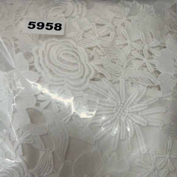 Tuckernuck Blanc Guipure Lace Daphne Dress size small - Picture 11 of 11